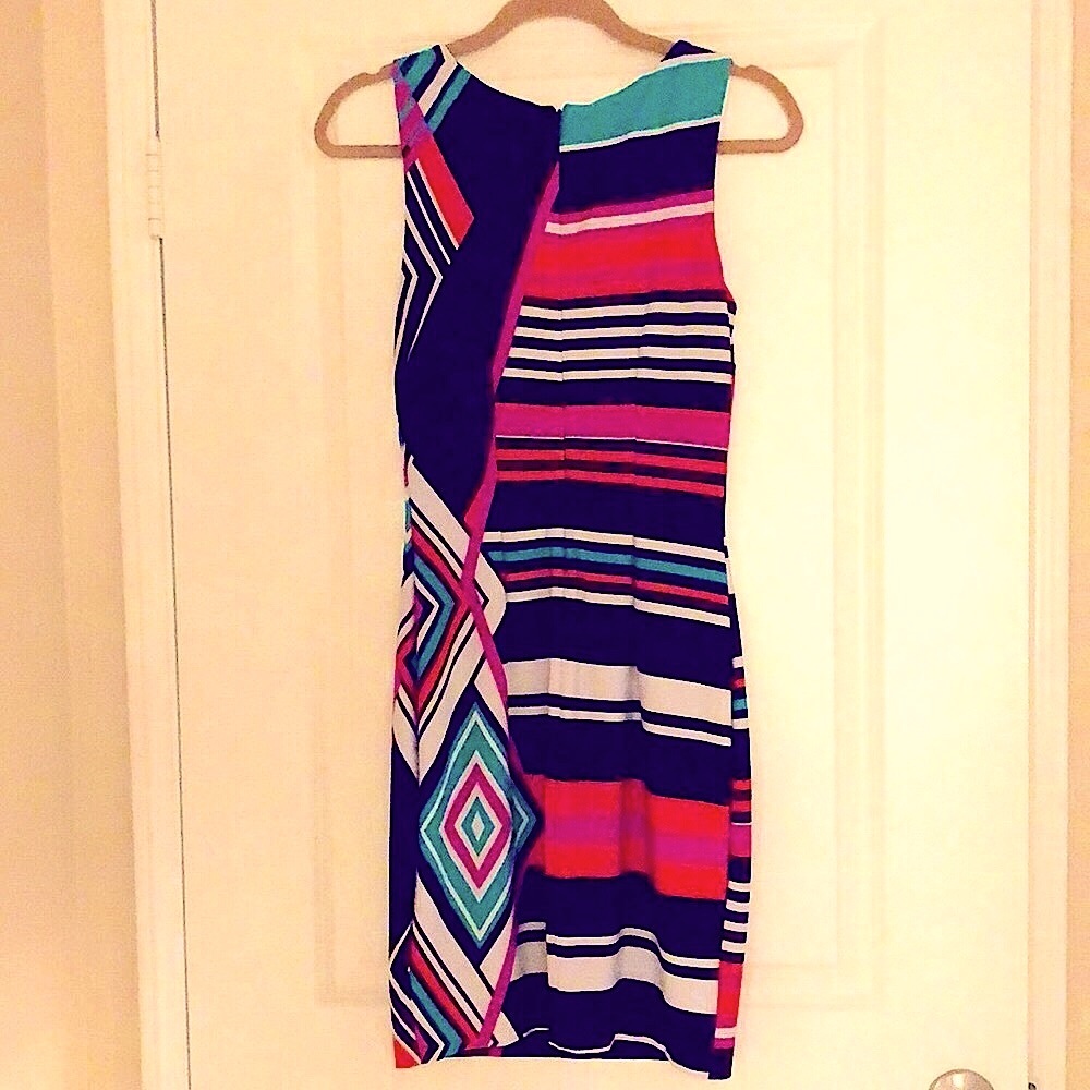 Cache Dress - Picture 3 of 3